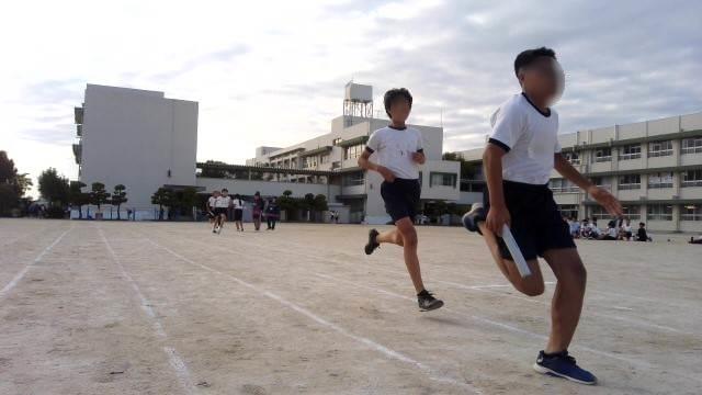 小学校の体育で服を着てういてまての実習必修化 ストア