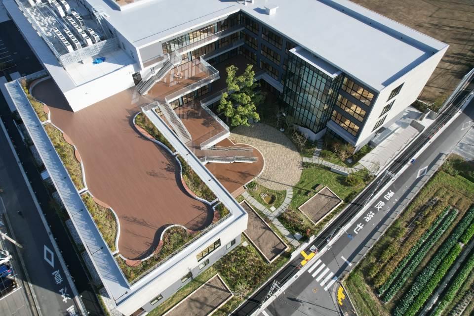 交野みらい学園　中学校　男子　制服　ジャージ　 交野市立交野みらい学園-トップページ