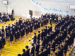 山口市立湯田小学校制服 これは助けないといけないやつだ」ミニバス帰りの小学生3人組 とっさ